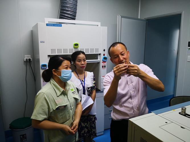 据悉,该公司生产的产品主要为医用口罩及护理用品,在调研中发现,该